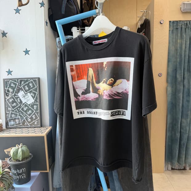 Richardson cutting Tee