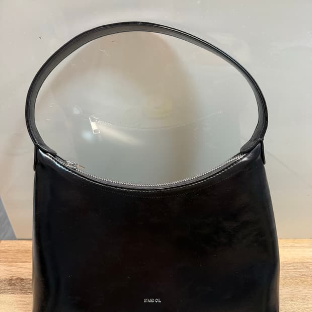 스텐드오일 풀럼백 블랙