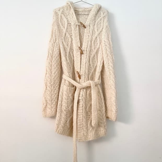 Toggle duffle hoody cardigan / ivory