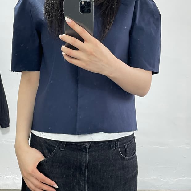 RECTO 네이비 퍼프 반팔 블라우스