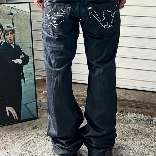 Santastic 🏏🐒 saru logo coated jean
