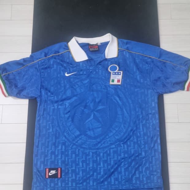 [희귀/정품] 96-98 이탈리아 국대 홈 레플리카 (나이키 빈티지/L)