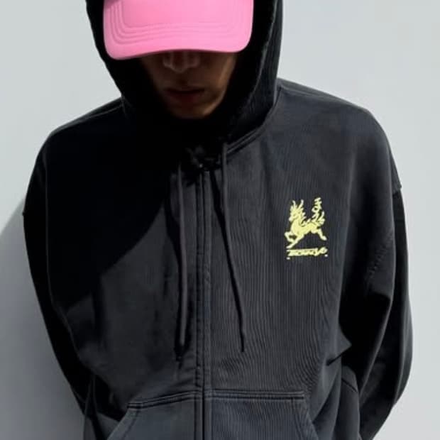 uvu tokyo 26 zipped hoodie [사이즈 교환]