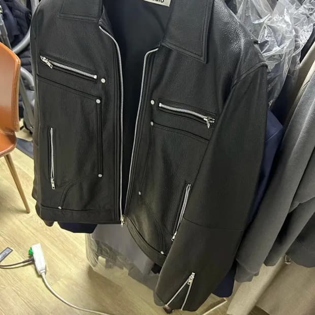 비바스튜디오 카펜터 라이더 자켓