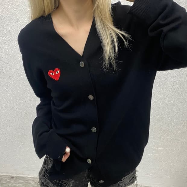 꼼데가르송 레드와펜 블랙 가디건 L