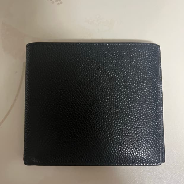 [정품/미사용] 톰브라운 페블 그레인 레더 반지갑 블랙