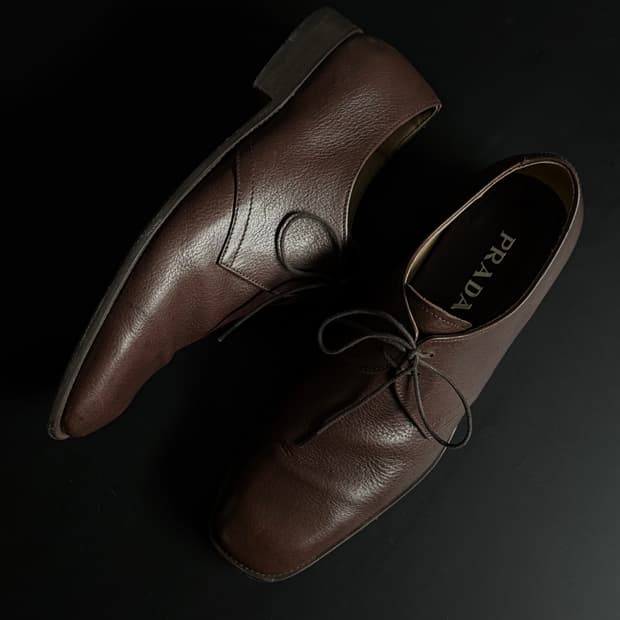 프라다 스퀘어 더비슈즈 285