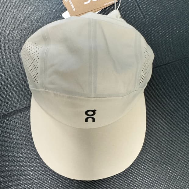 온 러닝 퍼포먼스캡