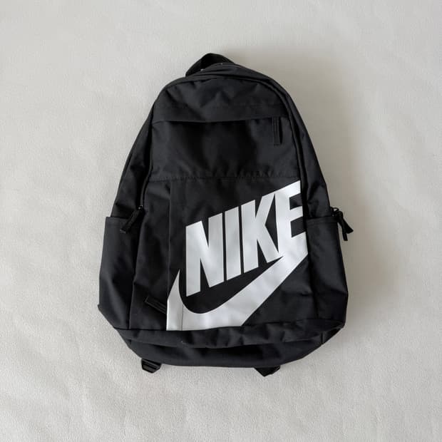 나이키(NIKE) 스우시 백팩