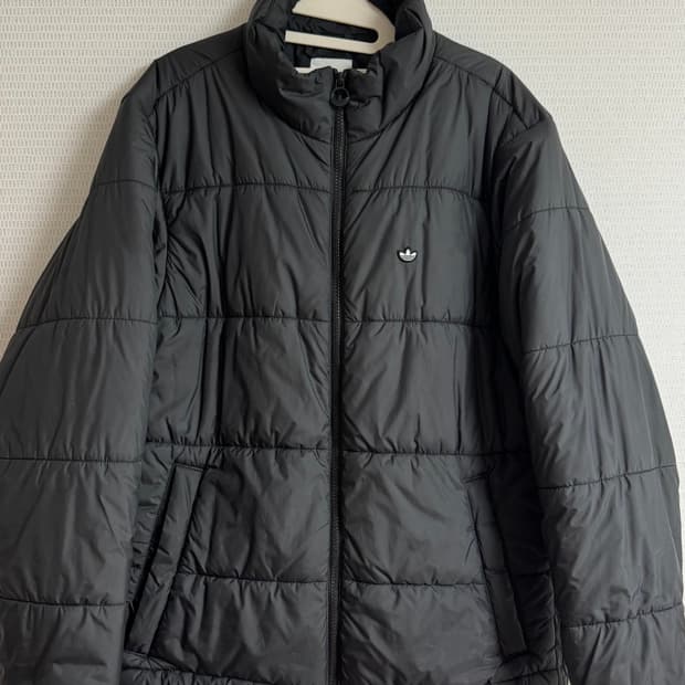 아디다스 패디드 스탠드 푸퍼패딩