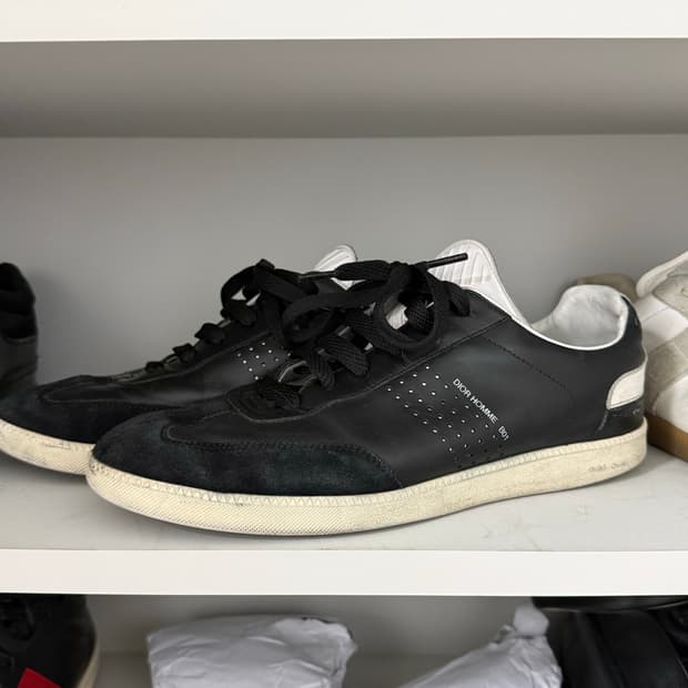디올옴므 B01 스니커즈