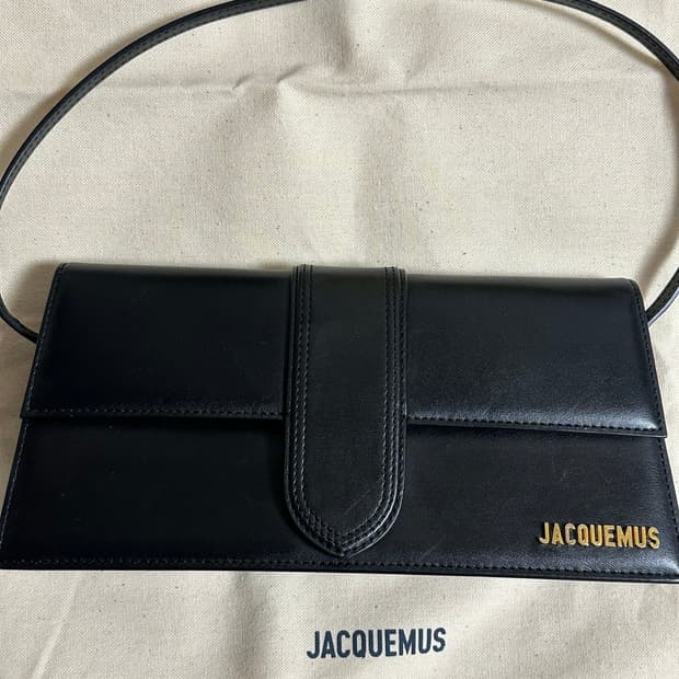 자크뮈스 르 밤비노 블랙 숄더백