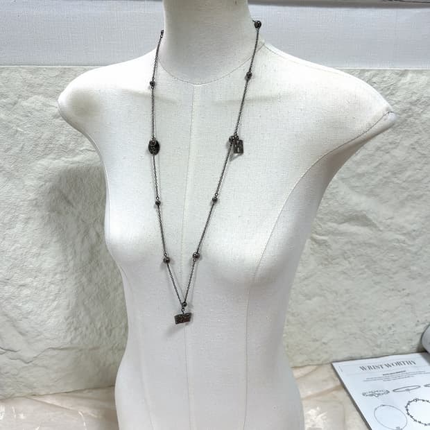 빈티지 고딕 십자가 책 목걸이