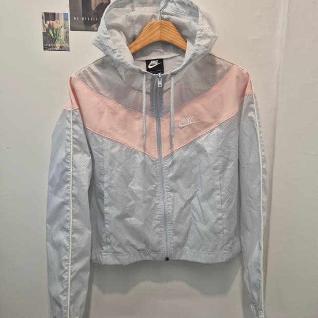 나이키 여성 바람막이  S
