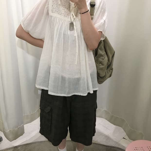 모리걸 펀칭 벌룬 블라우스