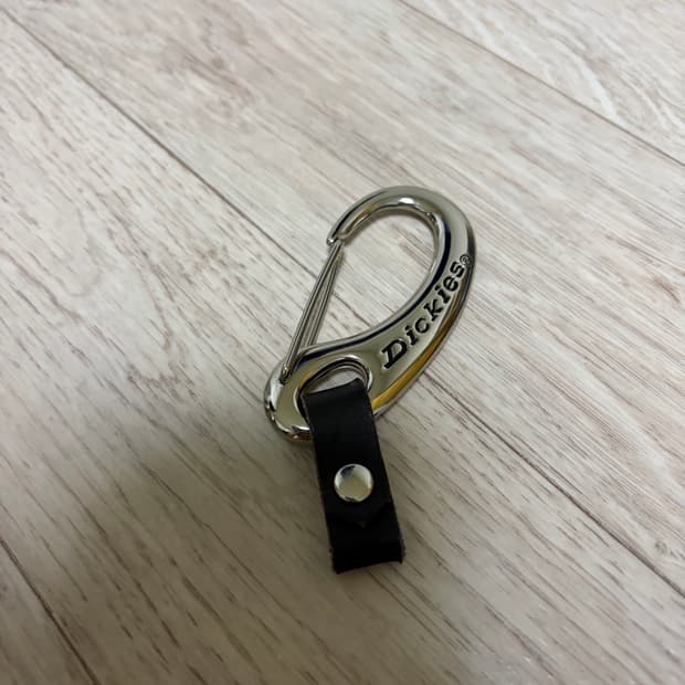 디키즈 카라비너 가죽 키링