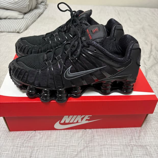 나이키 샥스tl 블랙 앤 맥스 오렌지 250
