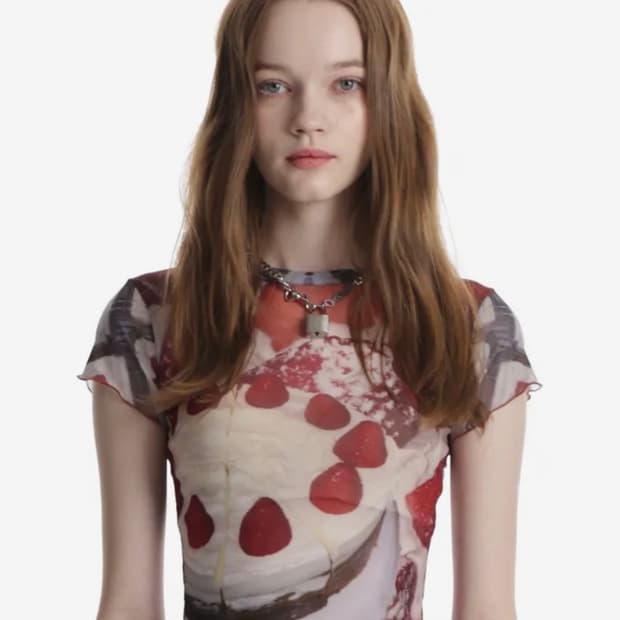 클럿 스튜디오 스트로베리 망사탑