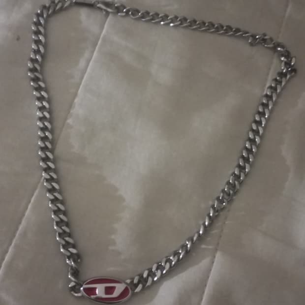 D 로고 체인 목걸이
