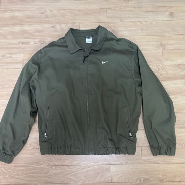 나이키 SB 경량 스케이트보딩 재킷