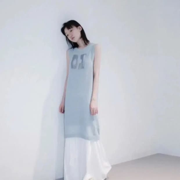 오호스 페이퍼베럴 니트원피스