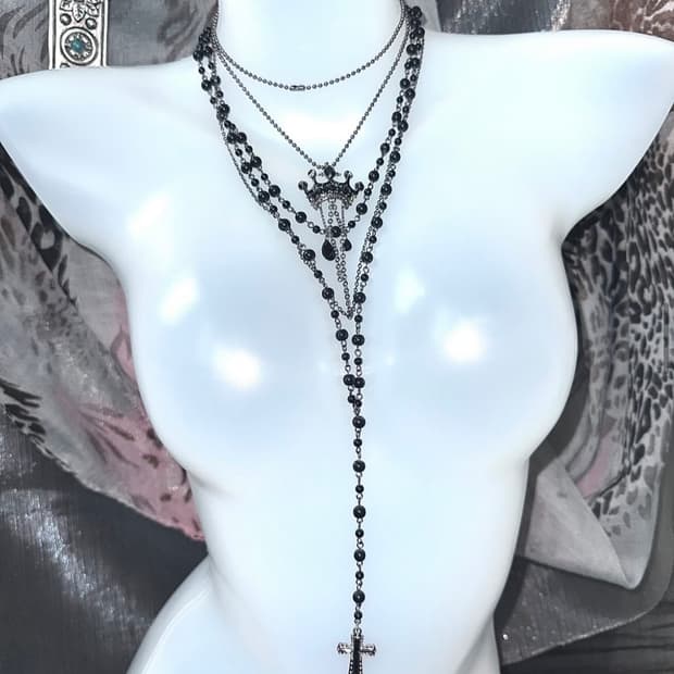 블랙 드롭 목걸이
