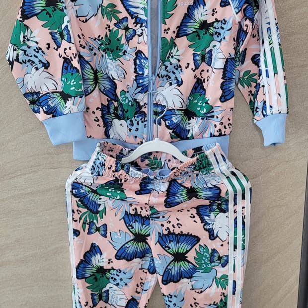 (유아100~110사이즈)아디다스 셋업(선물받았는데못입힘ㅠ)