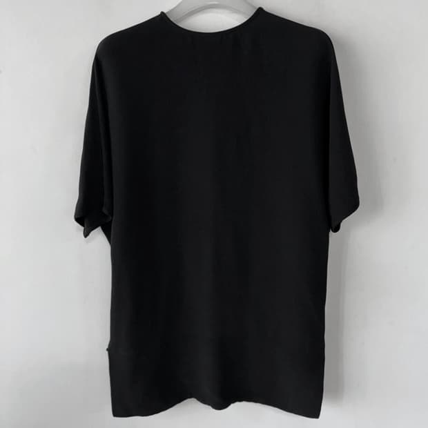 데렉램 DEREK LAM 레이온 티블라우스