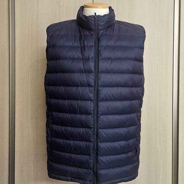 (새상품급)거위털 경량 패딩 조끼 네이비 (L / 100)