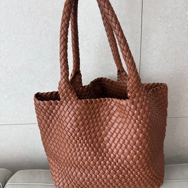 미사용 새상품 / 보부상 가방 / 부들부들 소재 / 파우치 포함 