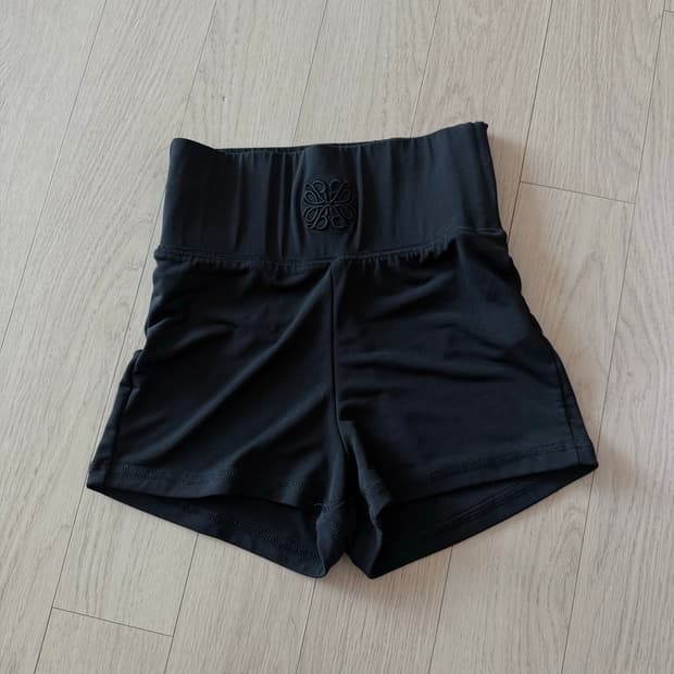 배드블러드 쇼츠 