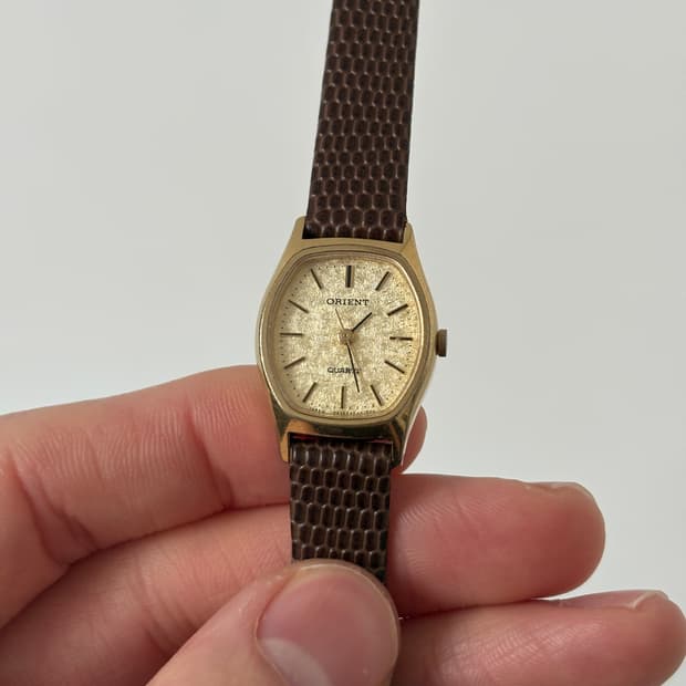 1980s Goldflake Dial Oval Ladies Quartz