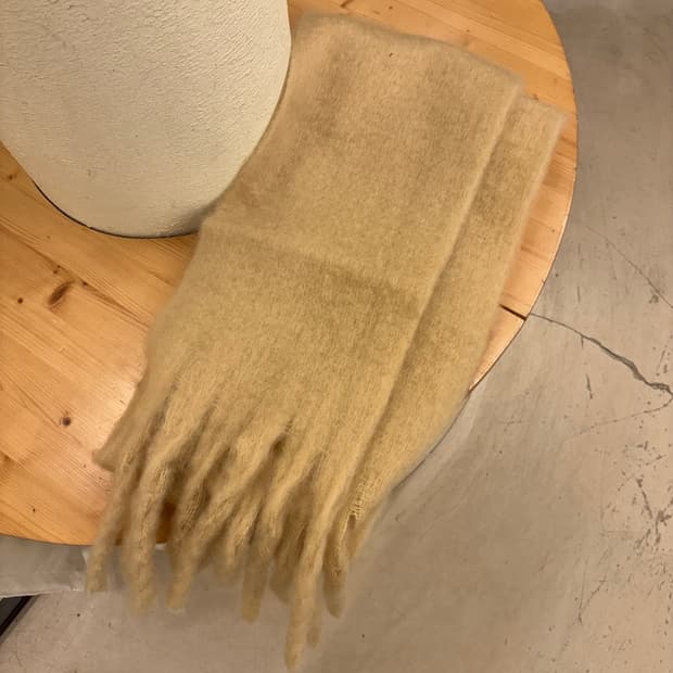 빈티지 베이지 아크네맛 머플러