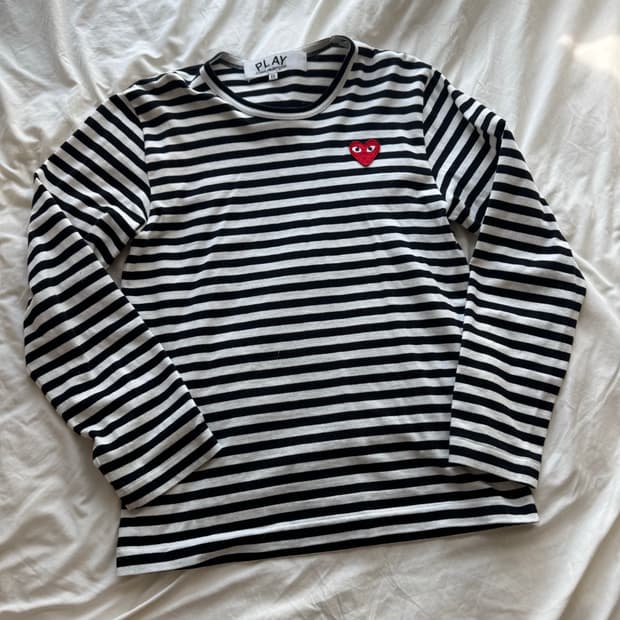  꼼데가르송 스트라이프 롱슬리브 티셔츠 블랙 화이트