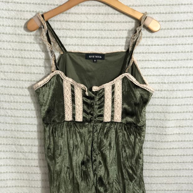 일본 빈티지 그린 벨벳 스타일 민소매 레이어드 모리걸 티셔츠 나시