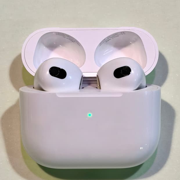 에어팟 3세대 (맥세이프 호환)