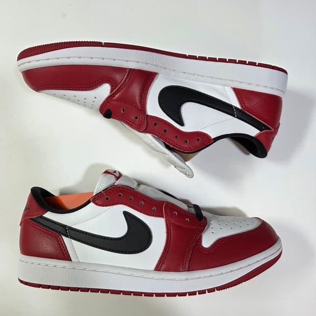 나이키 / 조던 1 시카고 로우 / 275