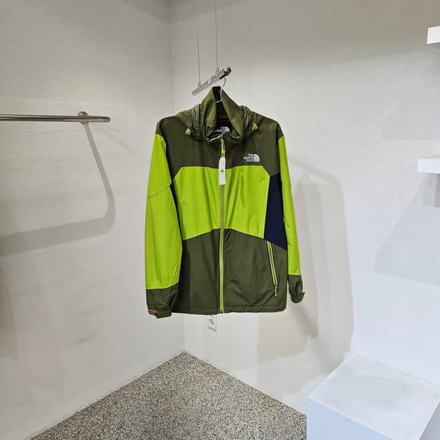 노스페이스 다이노 시리즈 바람막이