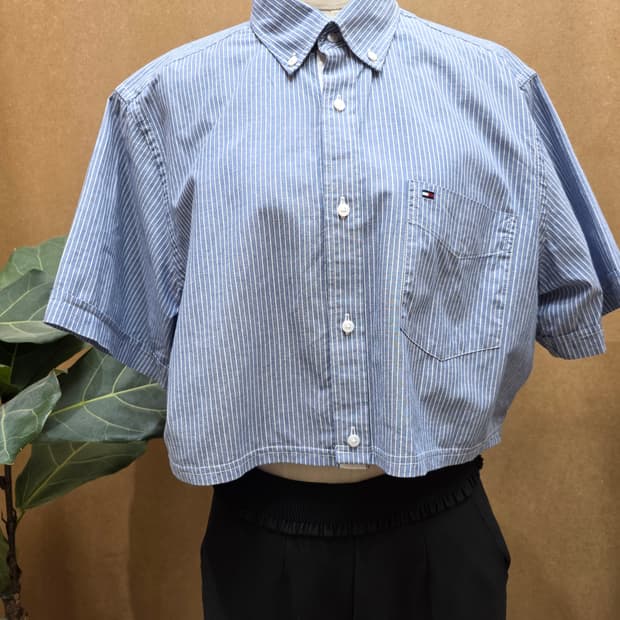 타미힐피거 언더붑 크롭 반팔셔츠