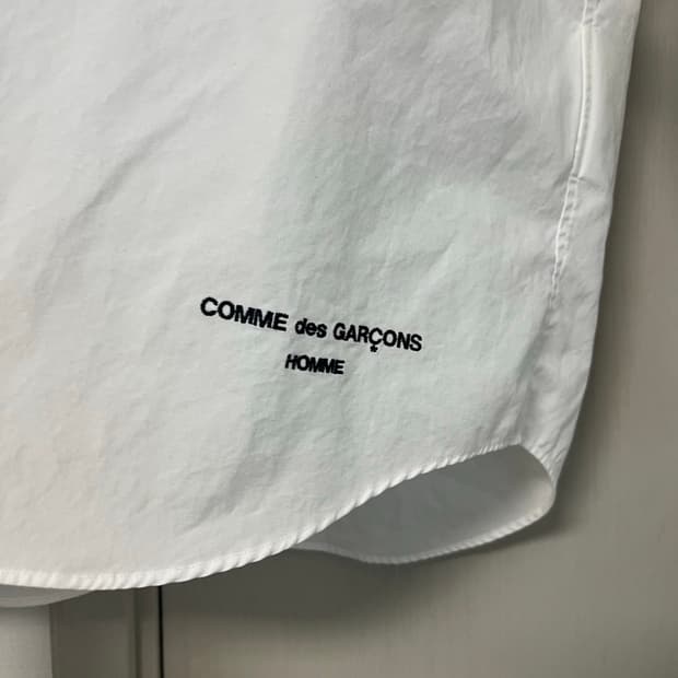 꼼데가르송 옴므 화이트 셔츠