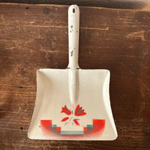 독일)빈티지 붉은꽃 쓰레받이