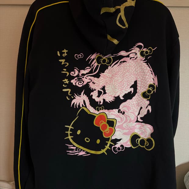 헬로키티 갸루 스카쟌 문양 후드집업