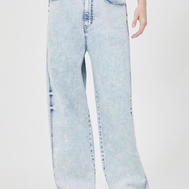 [새상품] GUESS 게스 라이트블루 와이드 데님 27