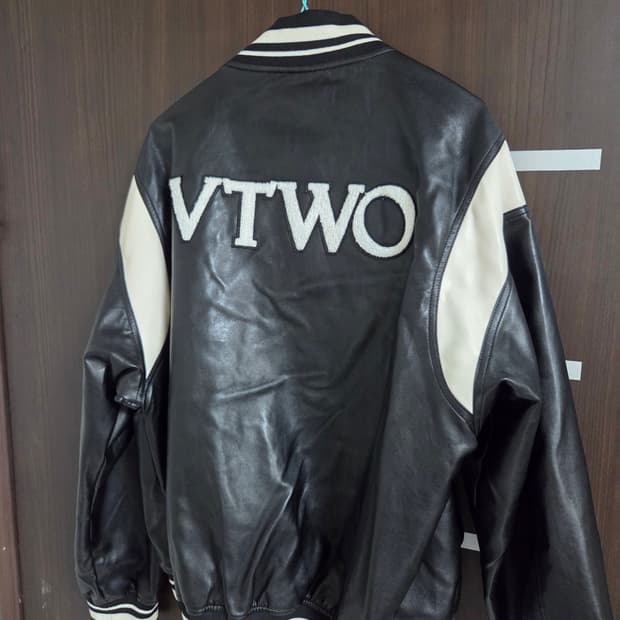 Vtwo 백로고 레더자켓