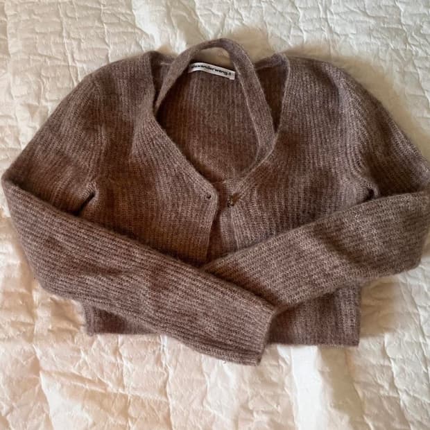 알렉산더왕 크롭 나시 니트 가디건