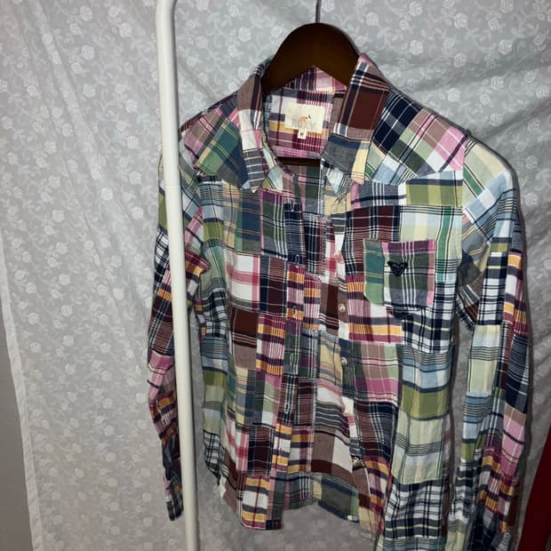 💌 Roxy patchwork shirt.