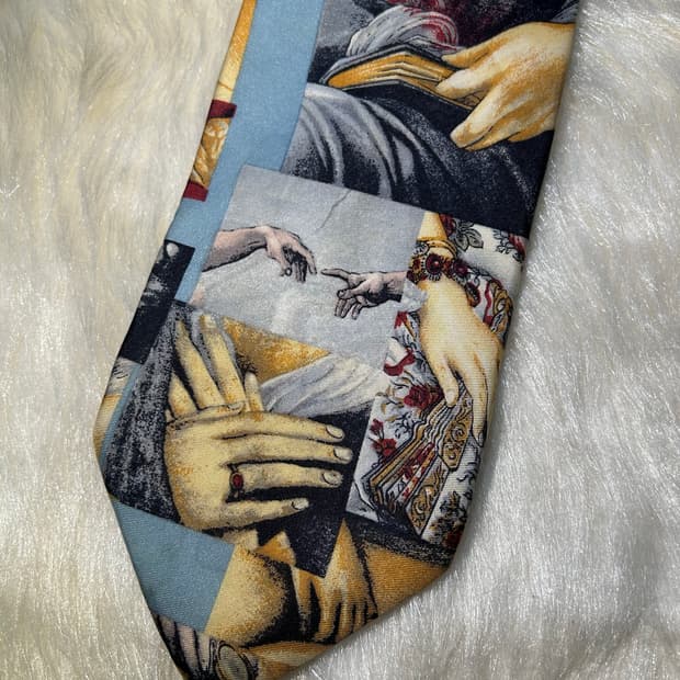 VINTAGE MOSCHINO TIE
