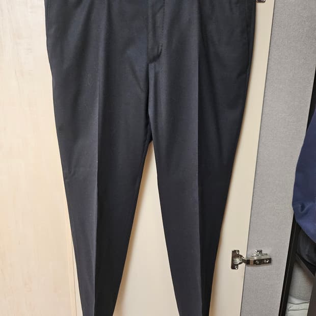 PT01 남성 슬림핏 스트레치 울 팬츠 블랙 54