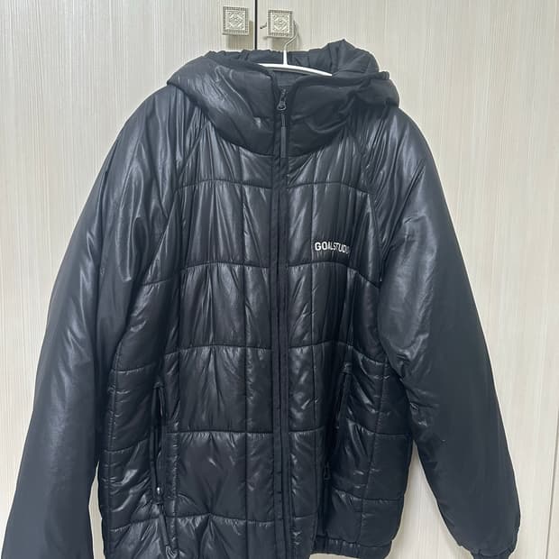 골스튜디오 경량패딩