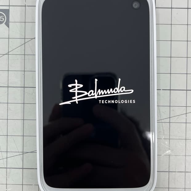 발뮤다폰 128기가 화이트